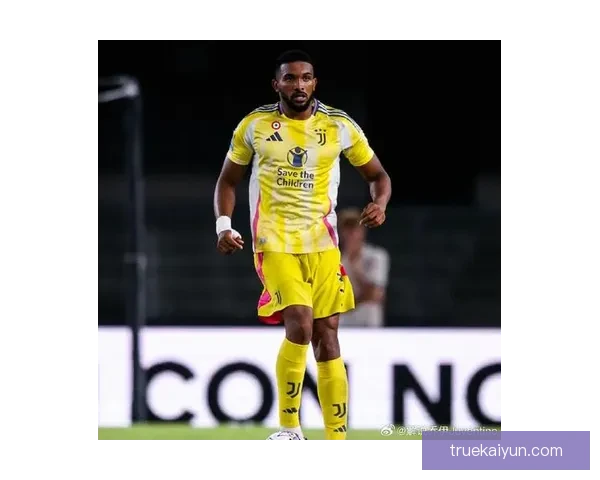 布雷默助球队稳固后防，意甲最硬后卫展现钢铁防线表现稳健。