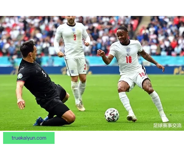 拉菲尼亚称巴西足球偶像为成长动力，状态持续回暖