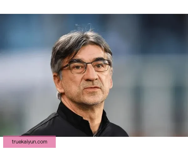 安德莱赫特主帅风格备受关注，球队战术日趋多元化与灵活性提升